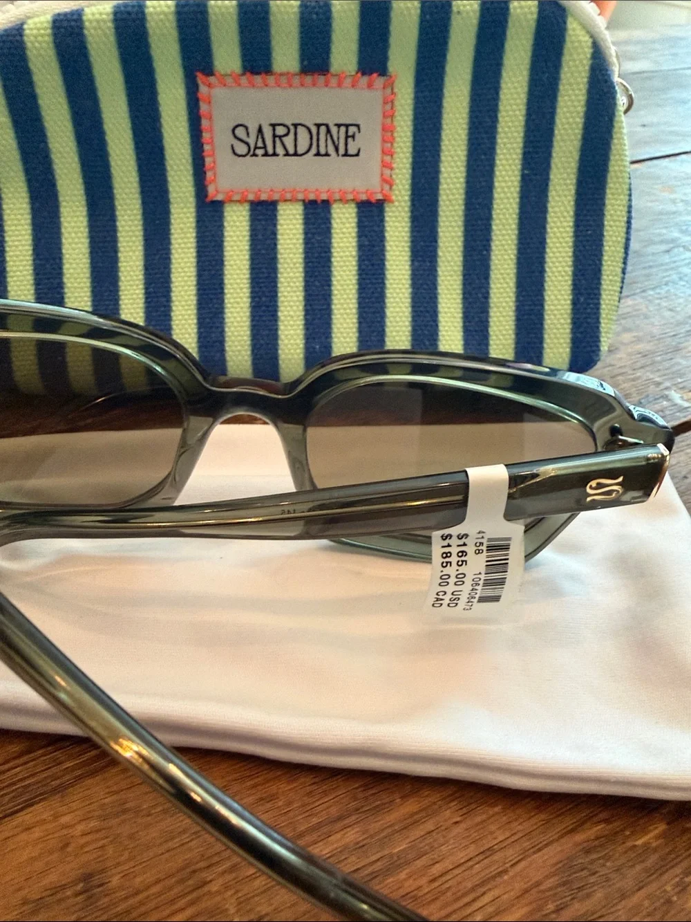 Sardine translucent cateye